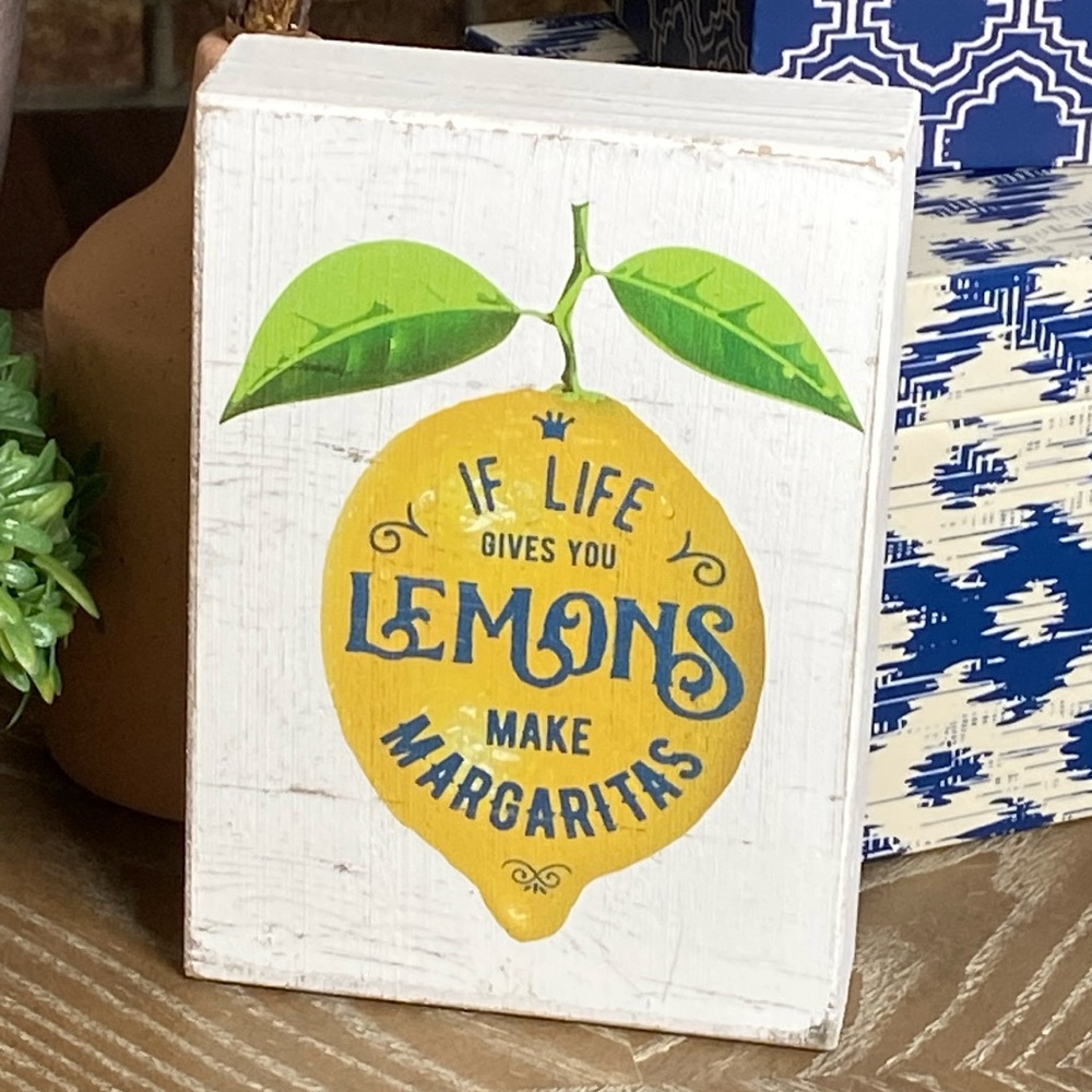 NEW! Distressed Chippy White Wood When Life Gives You Lemons Margaritas Bar Sign